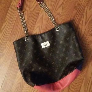 Beverilly hills polo club pocketbook.